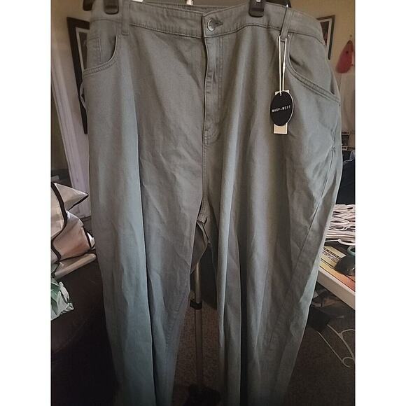 WARP + WEFT Dublin Relaxed Straight Olive Green Jeans Size 48x30 NWT CR3 New - Picture 1 of 14